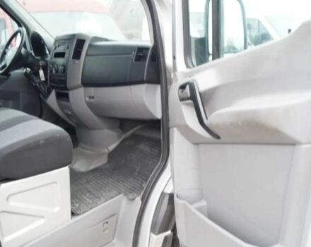 Сірий Фольксваген Крафтєр, об'ємом двигуна 2 л та пробігом 245 тис. км за 8400 $, фото 10 на Automoto.ua