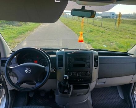 Сірий Фольксваген Крафтєр, об'ємом двигуна 2 л та пробігом 271 тис. км за 9300 $, фото 2 на Automoto.ua