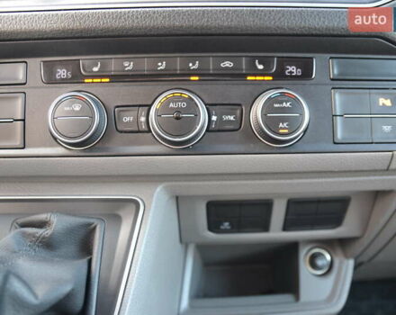 Серый Фольксваген Крафтер, объемом двигателя 0 л и пробегом 36 тыс. км за 17500 $, фото 22 на Automoto.ua