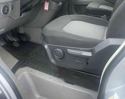 Сірий Фольксваген Крафтєр, об'ємом двигуна 2 л та пробігом 239 тис. км за 23800 $, фото 9 на Automoto.ua