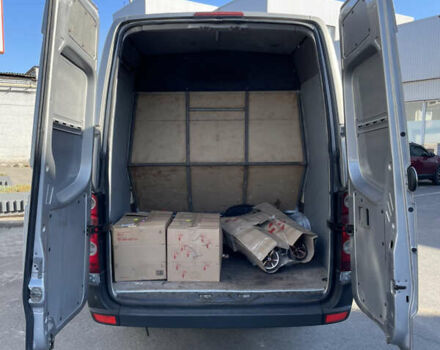 Серый Фольксваген Крафтер, объемом двигателя 2.46 л и пробегом 450 тыс. км за 18000 $, фото 4 на Automoto.ua