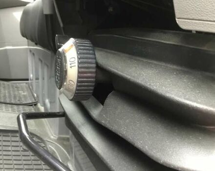 Серый Фольксваген Крафтер, объемом двигателя 2.5 л и пробегом 220 тыс. км за 12500 $, фото 8 на Automoto.ua