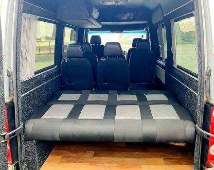 Серый Фольксваген Крафтер, объемом двигателя 2.5 л и пробегом 365 тыс. км за 14500 $, фото 7 на Automoto.ua