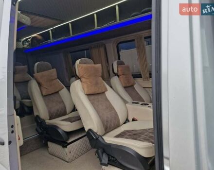 Серый Фольксваген Крафтер, объемом двигателя 0 л и пробегом 503 тыс. км за 15500 $, фото 2 на Automoto.ua