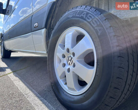 Сірий Фольксваген Крафтєр, об'ємом двигуна 1.97 л та пробігом 262 тис. км за 25000 $, фото 21 на Automoto.ua