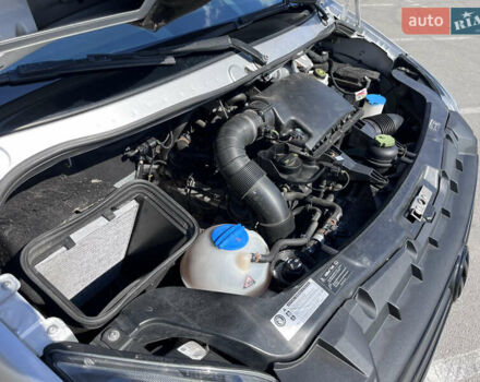 Сірий Фольксваген Крафтєр, об'ємом двигуна 1.97 л та пробігом 262 тис. км за 25000 $, фото 41 на Automoto.ua