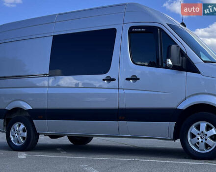 Сірий Фольксваген Крафтєр, об'ємом двигуна 1.97 л та пробігом 262 тис. км за 25000 $, фото 7 на Automoto.ua