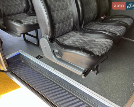 Сірий Фольксваген Крафтєр, об'ємом двигуна 1.97 л та пробігом 262 тис. км за 25000 $, фото 66 на Automoto.ua