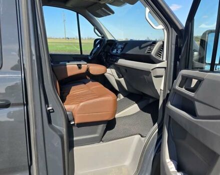 Серый Фольксваген Крафтер, объемом двигателя 1.97 л и пробегом 300 тыс. км за 36000 $, фото 6 на Automoto.ua