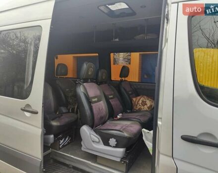 Серый Фольксваген Крафтер, объемом двигателя 1.97 л и пробегом 400 тыс. км за 14500 $, фото 10 на Automoto.ua