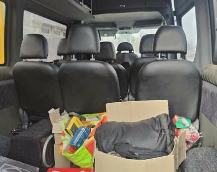 Серый Фольксваген Крафтер, объемом двигателя 1.97 л и пробегом 400 тыс. км за 14500 $, фото 4 на Automoto.ua