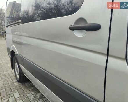 Серый Фольксваген Крафтер, объемом двигателя 1.97 л и пробегом 400 тыс. км за 14500 $, фото 8 на Automoto.ua