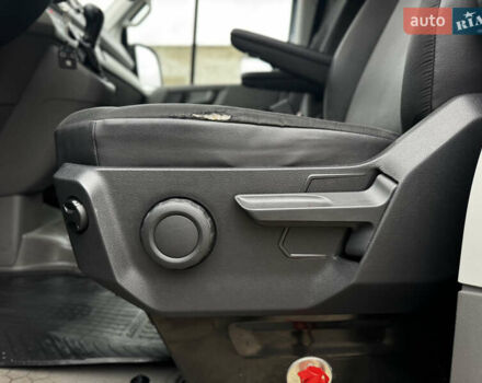 Фольксваген Крафтер 2018 в Житомире на Automoto.ua Синий Фольксваген Крафтер, объемом двигателя 2 л и пробегом 314 тыс. км за 21999 $, фото 21 на Automoto.ua