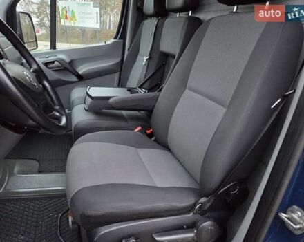 Синий Фольксваген Крафтер, объемом двигателя 1.97 л и пробегом 263 тыс. км за 18500 $, фото 28 на Automoto.ua