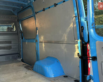 Синий Фольксваген Крафтер, объемом двигателя 1.97 л и пробегом 232 тыс. км за 18600 $, фото 33 на Automoto.ua