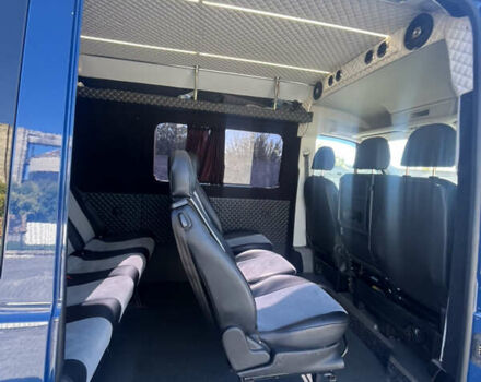 Синий Фольксваген Крафтер, объемом двигателя 1.97 л и пробегом 253 тыс. км за 28500 $, фото 6 на Automoto.ua