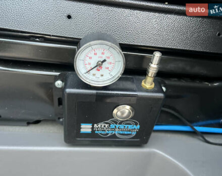 Синій Фольксваген Крафтєр, об'ємом двигуна 2 л та пробігом 260 тис. км за 17700 $, фото 15 на Automoto.ua