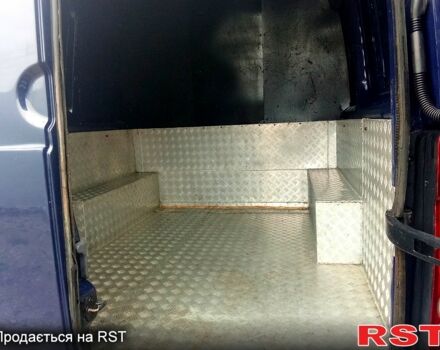 Синий Фольксваген Крафтер, объемом двигателя 2.5 л и пробегом 0 тыс. км за 12000 $, фото 4 на Automoto.ua