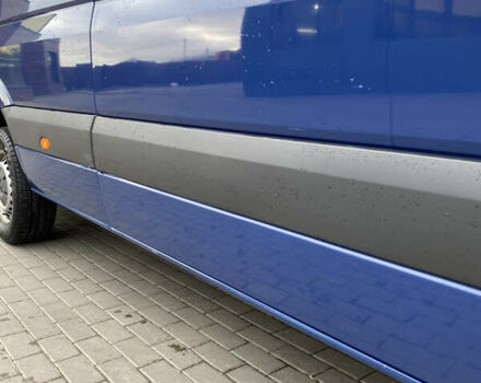 Синій Фольксваген Крафтєр, об'ємом двигуна 2 л та пробігом 260 тис. км за 16500 $, фото 8 на Automoto.ua