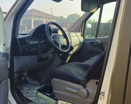 Зеленый Фольксваген Крафтер, объемом двигателя 3 л и пробегом 621 тыс. км за 6000 $, фото 3 на Automoto.ua