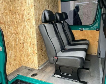 Зеленый Фольксваген Крафтер, объемом двигателя 2 л и пробегом 231 тыс. км за 8500 $, фото 12 на Automoto.ua