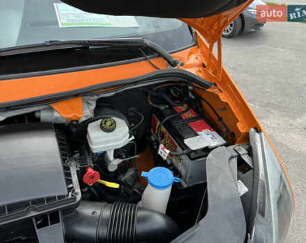 Оранжевый Фольксваген Крафтер, объемом двигателя 2 л и пробегом 215 тыс. км за 25500 $, фото 4 на Automoto.ua