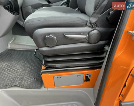 Оранжевый Фольксваген Крафтер, объемом двигателя 2 л и пробегом 215 тыс. км за 25500 $, фото 37 на Automoto.ua