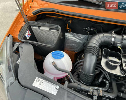 Оранжевый Фольксваген Крафтер, объемом двигателя 2 л и пробегом 215 тыс. км за 25500 $, фото 3 на Automoto.ua