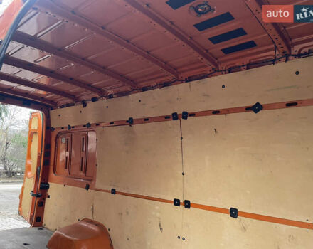 Помаранчевий Фольксваген Крафтєр, об'ємом двигуна 1.97 л та пробігом 288 тис. км за 14600 $, фото 12 на Automoto.ua