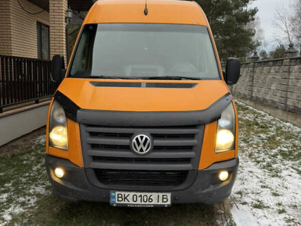 Помаранчевий Фольксваген Крафтєр, об'ємом двигуна 2.5 л та пробігом 450 тис. км за 18950 $, фото 1 на Automoto.ua