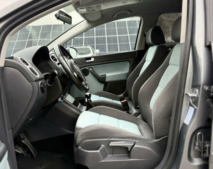 Серый Фольксваген Кросс Гольф, объемом двигателя 1.6 л и пробегом 182 тыс. км за 6500 $, фото 40 на Automoto.ua