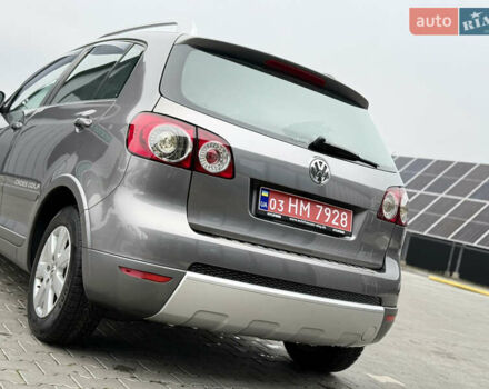 Серый Фольксваген Кросс Гольф, объемом двигателя 1.6 л и пробегом 182 тыс. км за 6500 $, фото 20 на Automoto.ua