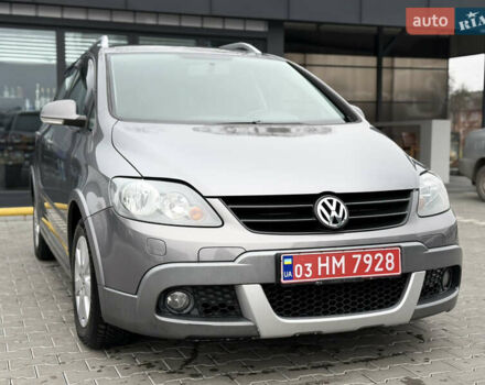 Серый Фольксваген Кросс Гольф, объемом двигателя 1.6 л и пробегом 182 тыс. км за 6500 $, фото 10 на Automoto.ua