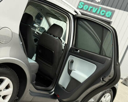 Серый Фольксваген Кросс Гольф, объемом двигателя 1.6 л и пробегом 182 тыс. км за 6500 $, фото 69 на Automoto.ua