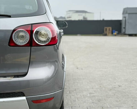 Серый Фольксваген Кросс Гольф, объемом двигателя 1.6 л и пробегом 182 тыс. км за 6500 $, фото 21 на Automoto.ua