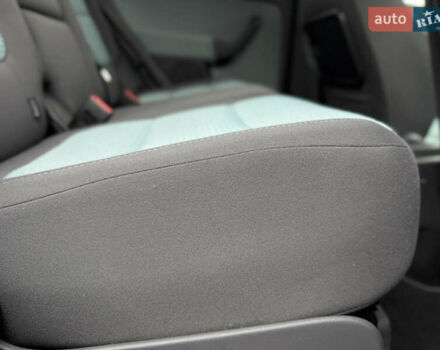 Серый Фольксваген Кросс Гольф, объемом двигателя 1.6 л и пробегом 182 тыс. км за 6500 $, фото 76 на Automoto.ua