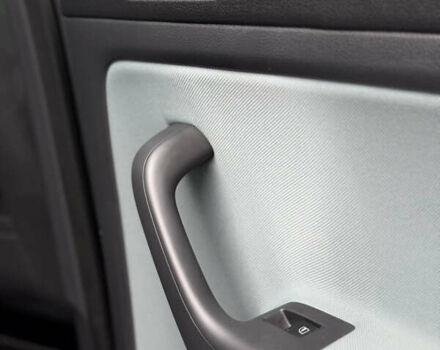 Серый Фольксваген Кросс Гольф, объемом двигателя 1.6 л и пробегом 182 тыс. км за 6500 $, фото 71 на Automoto.ua