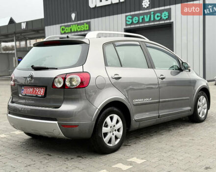 Серый Фольксваген Кросс Гольф, объемом двигателя 1.6 л и пробегом 182 тыс. км за 6500 $, фото 8 на Automoto.ua