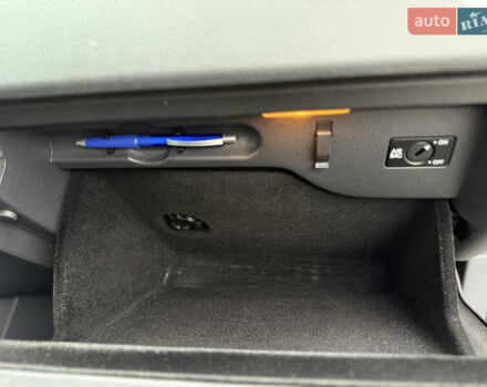 Серый Фольксваген Кросс Гольф, объемом двигателя 1.6 л и пробегом 182 тыс. км за 6500 $, фото 90 на Automoto.ua