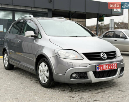Серый Фольксваген Кросс Гольф, объемом двигателя 1.6 л и пробегом 182 тыс. км за 6500 $, фото 9 на Automoto.ua