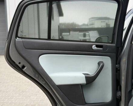 Серый Фольксваген Кросс Гольф, объемом двигателя 1.6 л и пробегом 182 тыс. км за 6500 $, фото 55 на Automoto.ua