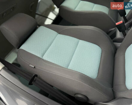 Серый Фольксваген Кросс Гольф, объемом двигателя 1.6 л и пробегом 182 тыс. км за 6500 $, фото 86 на Automoto.ua