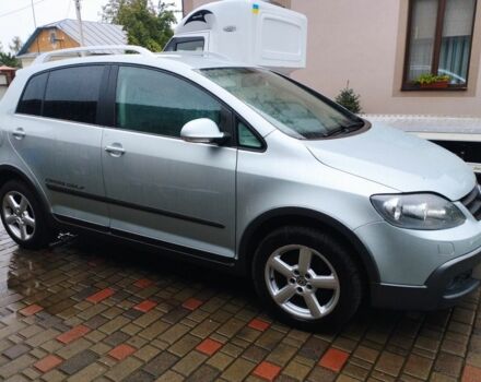 Сірий Фольксваген Кросс Гольф, об'ємом двигуна 1.4 л та пробігом 244 тис. км за 6450 $, фото 3 на Automoto.ua