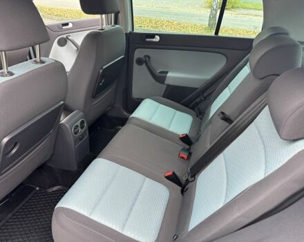 Серый Фольксваген Кросс Гольф, объемом двигателя 1.4 л и пробегом 213 тыс. км за 6900 $, фото 7 на Automoto.ua