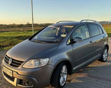 Серый Фольксваген Кросс Гольф, объемом двигателя 1.4 л и пробегом 152 тыс. км за 6500 $, фото 6 на Automoto.ua