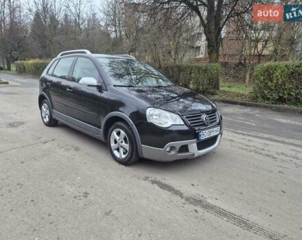 Черный Фольксваген Кросс Поло, объемом двигателя 1.4 л и пробегом 119 тыс. км за 6500 $, фото 5 на Automoto.ua
