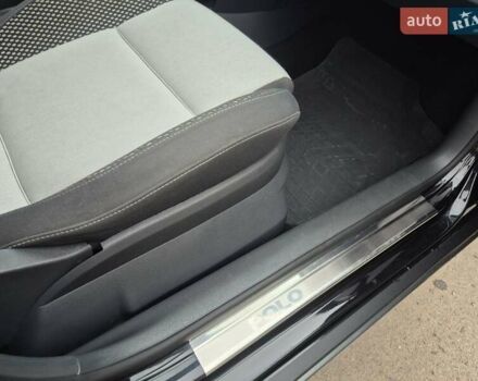 Черный Фольксваген Кросс Поло, объемом двигателя 1.4 л и пробегом 119 тыс. км за 6500 $, фото 48 на Automoto.ua