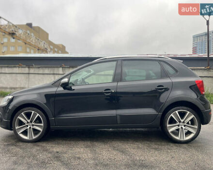 Черный Фольксваген Кросс Поло, объемом двигателя 1.2 л и пробегом 135 тыс. км за 10300 $, фото 15 на Automoto.ua