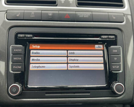 Черный Фольксваген Кросс Поло, объемом двигателя 1.2 л и пробегом 135 тыс. км за 10300 $, фото 48 на Automoto.ua