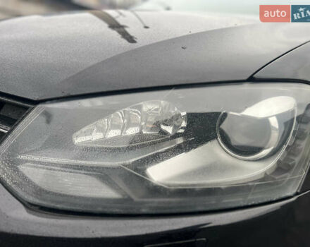 Черный Фольксваген Кросс Поло, объемом двигателя 1.2 л и пробегом 135 тыс. км за 10300 $, фото 25 на Automoto.ua